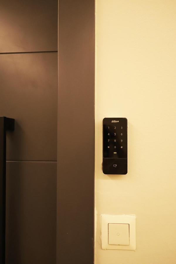 K58 Luxury Monastiraki Metro Station Acropolis Jacuzzi Apartment
